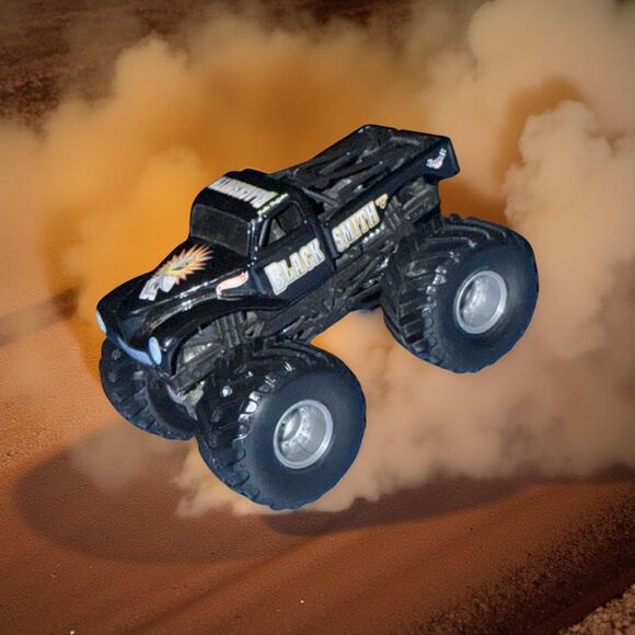 Hot Wheels Monster Jam Monster Truck Black Smith 1:64 Scale A27 - Picture 1 of 11